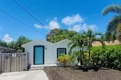 181 NE 15th Terrace