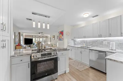 636 NE 16th Court 1