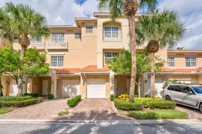 5113 Artesa Way W 1