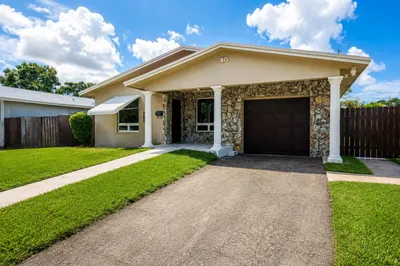 727 SW 5th Street 1