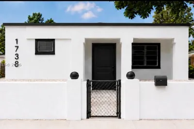 1738 NW 67th St 1