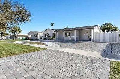 9390 SW 190th Street 1
