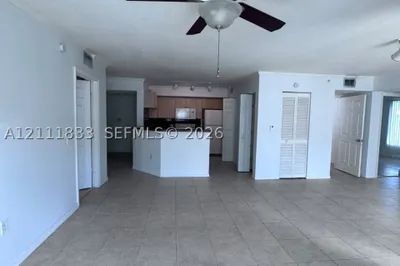 207 Villa Cir #207 1