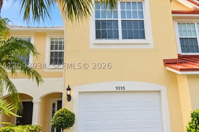 1015 Pinewood Lake Ct #1015 1