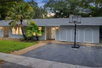7752 SW 106th St #7752 1