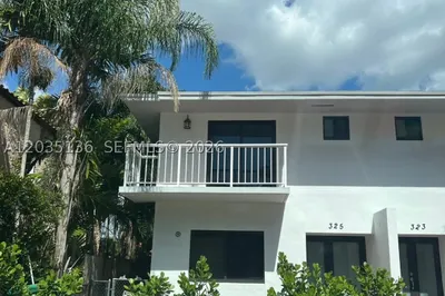 325 Menores Ave 1