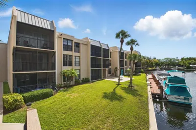 2 Royal Palm Way #205 1