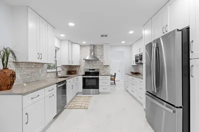 324 Sandpiper Avenue 1