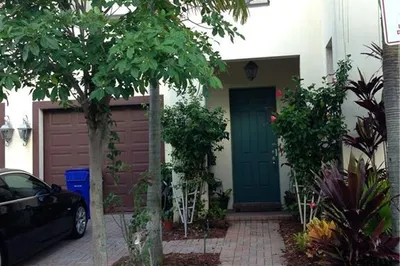 3235 SW 16th Terrace #3235 1