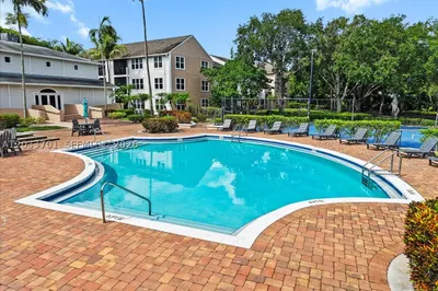 2303 N Congress Ave #27 1