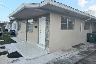 11040 SW 4th St #FRONT UNIT 1