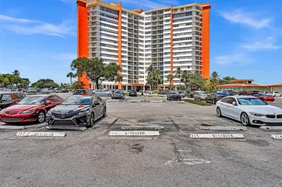1301 NE Miami Gardens Dr #1015W 1