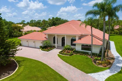 7916 Saddlebrook Drive 1