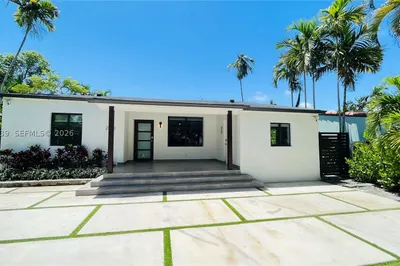 2250 SW 23rd St 1