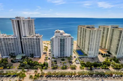 3430 Galt Ocean Dr #305 1