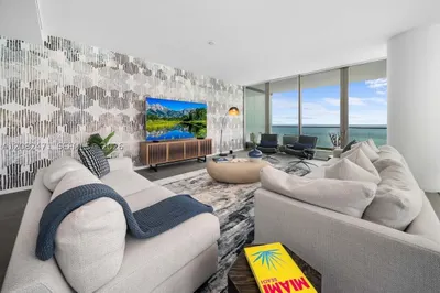 2000 S Ocean Dr #31B 1