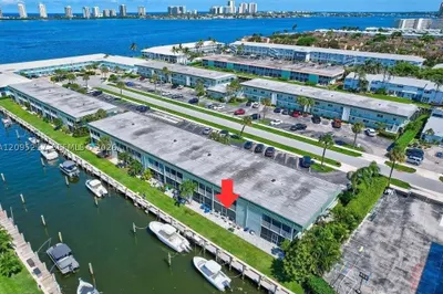 121 Wettaw Ln #116 1