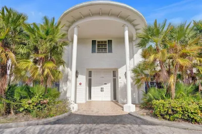 6750 NE 21st Road #123 1