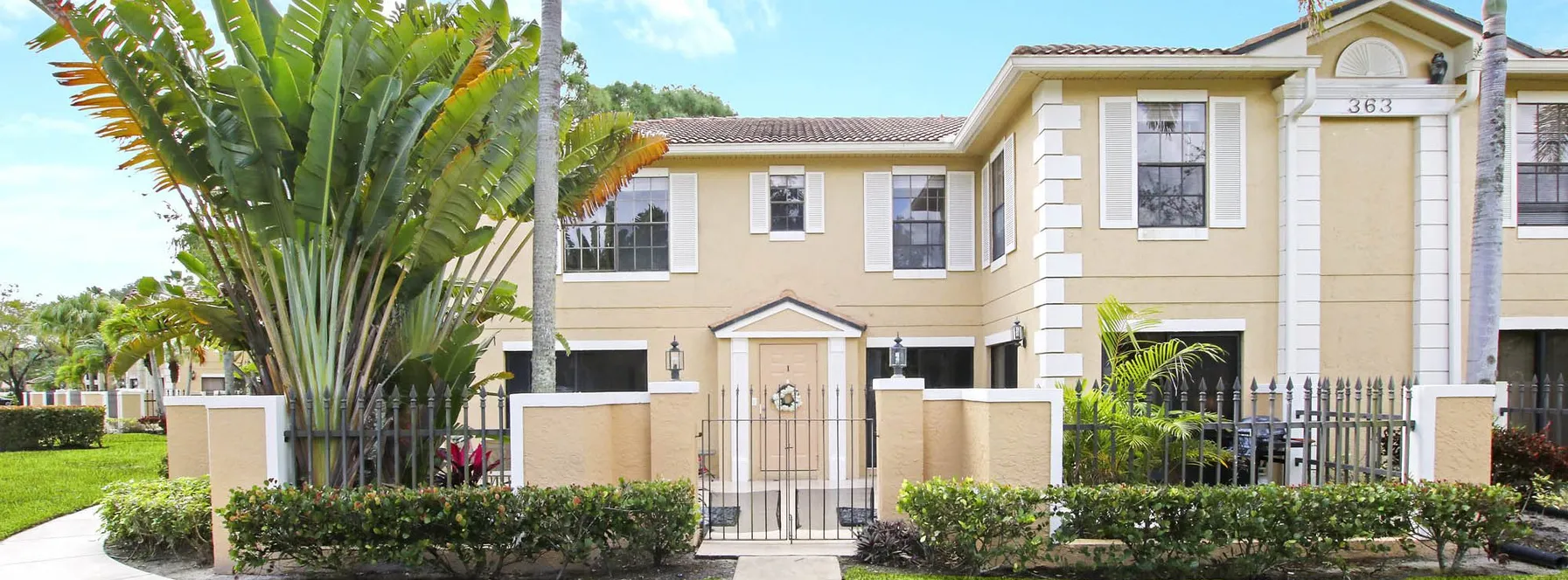 Just Listed | Pretty in Prestwick Chase | 363 Prestwick Circle #1