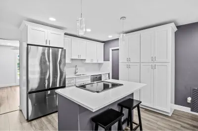 957 SW Nichols Terrace 1