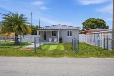 301 SW 36th Ave 1