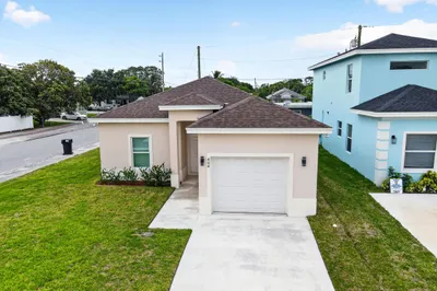 402 NW 12th Avenue 1