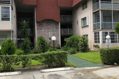 3061 NW 47th Ter #335B 1
