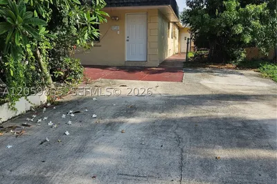 5715 Hayes St #5715 1