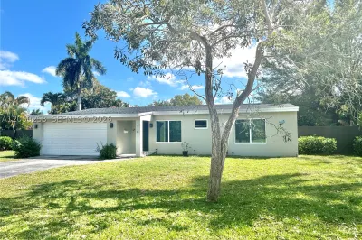 416 Bayberry Dr 1
