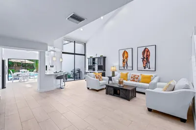 2442 Windsor Way Court 1