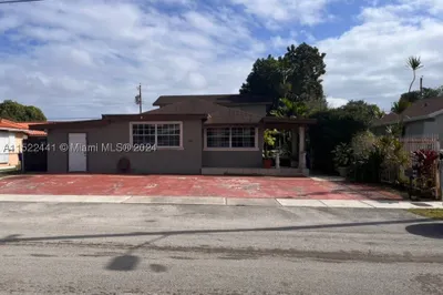 441 NW 33rd Ave 1