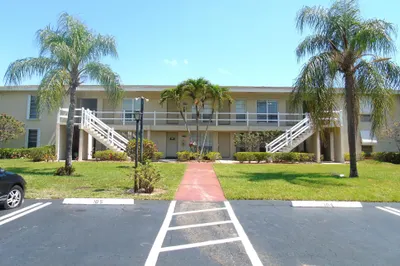 309 Circle Drive S #204 1