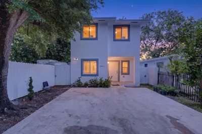 2902 NW 44th Street 1