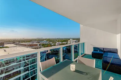 2301 Collins Ave #1230 1