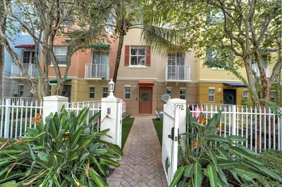 502 NE 7th Avenue #Unit 1 1