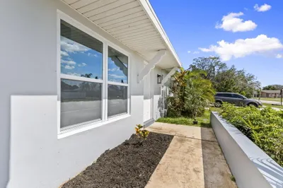 276 NE Summer Road 1