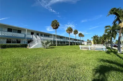 851 Atlantic Shores Blvd #234 1