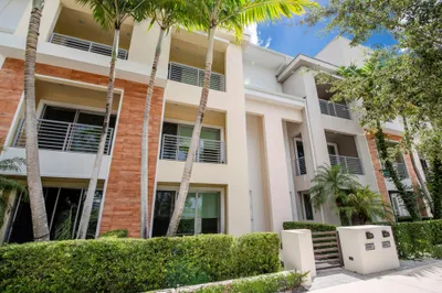 13338 Alton Road 1