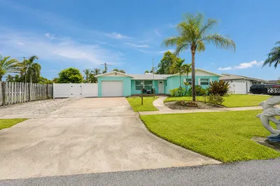 2395 Edgewater Drive 1