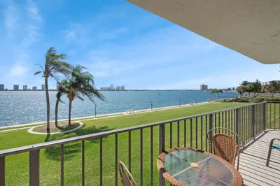 801 Lake Shore Drive #204 1