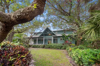 12 Oak Hill Way 1