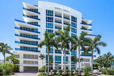 715 Bayshore Drive #Ph4 1