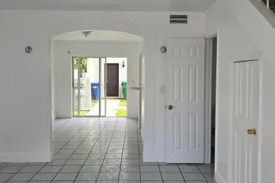 2306 NW 52nd Avenue 1