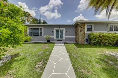 3609 SW 58th Avenue 1