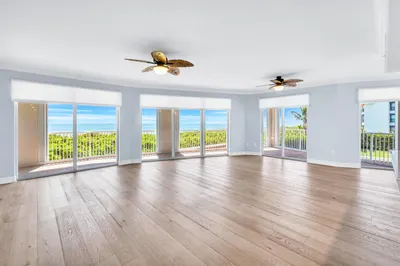 4160 N Highway A1a #207a 1