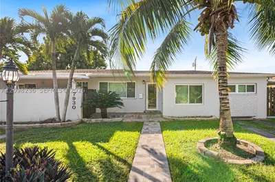 7930 SW 36th Ter #. 1