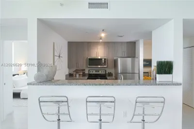 514 SW 22nd Ave #405 1