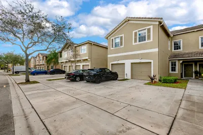 13117 SW 44th Street #12104 1