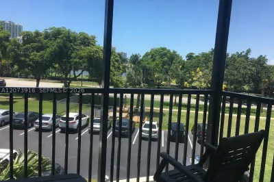 3475 N Country Club Dr #309 1