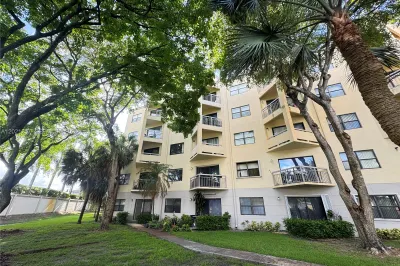 8290 Lake Dr #130 1